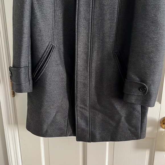 Zara Coat - Picture 3 of 9